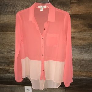 Forever 21 size medium peach and cream shirt